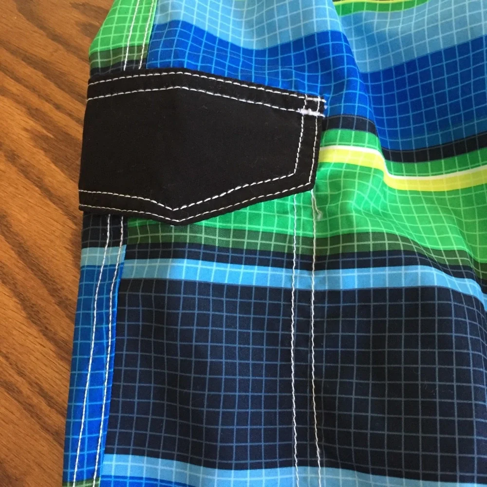 NWT quad Seven Swim Trunks, Sz XL (16/18)
